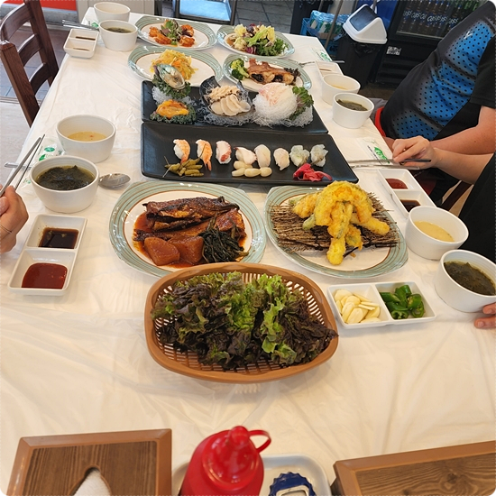 바다에횟집 이미지