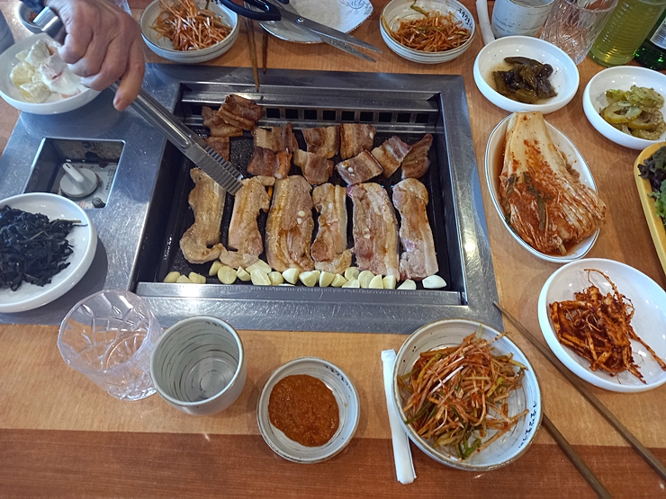 둥지생고기촌 이미지