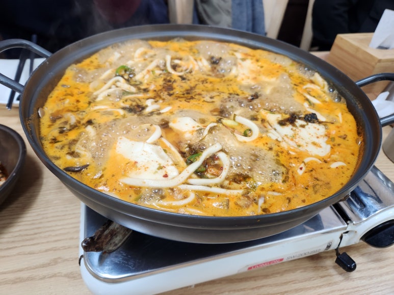암돌 속풀이 칼국수 이미지