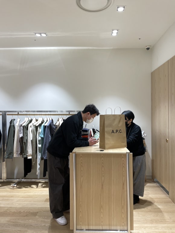 아페쎄남성신세계대구점 이미지