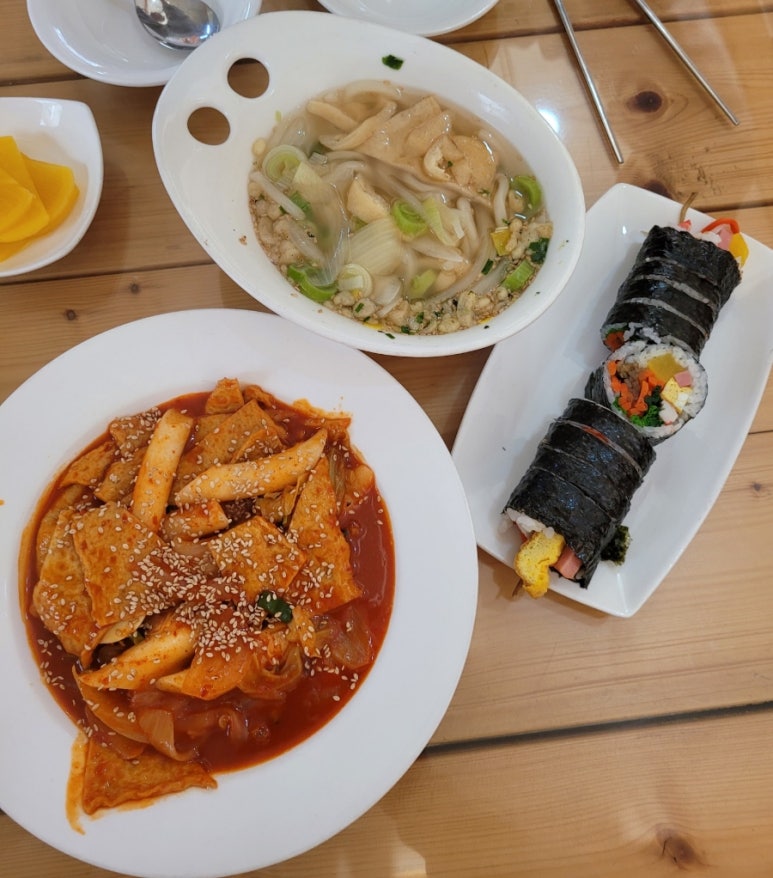 영화마을김밥 이미지