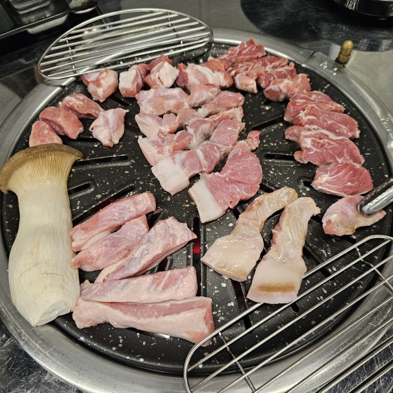 돈돼지뒷고기 이미지