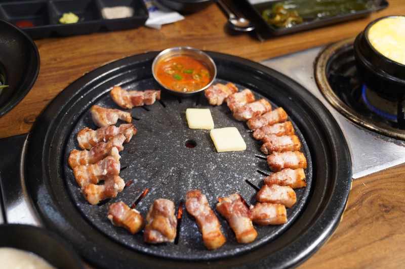육시리 이미지