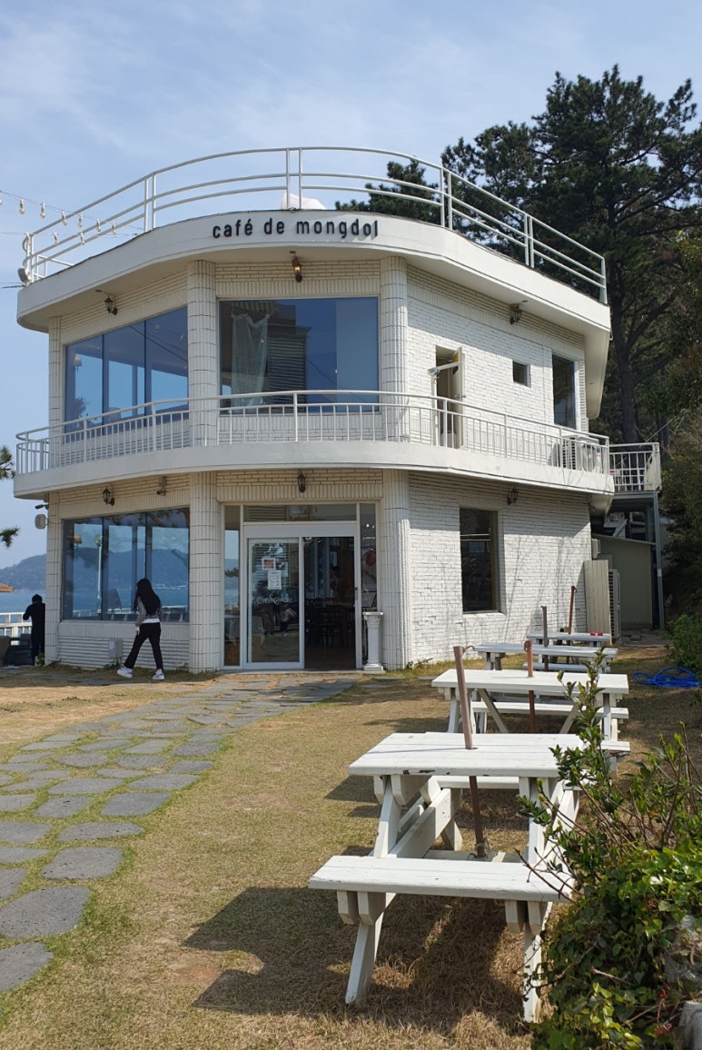 카페드 몽돌 이미지