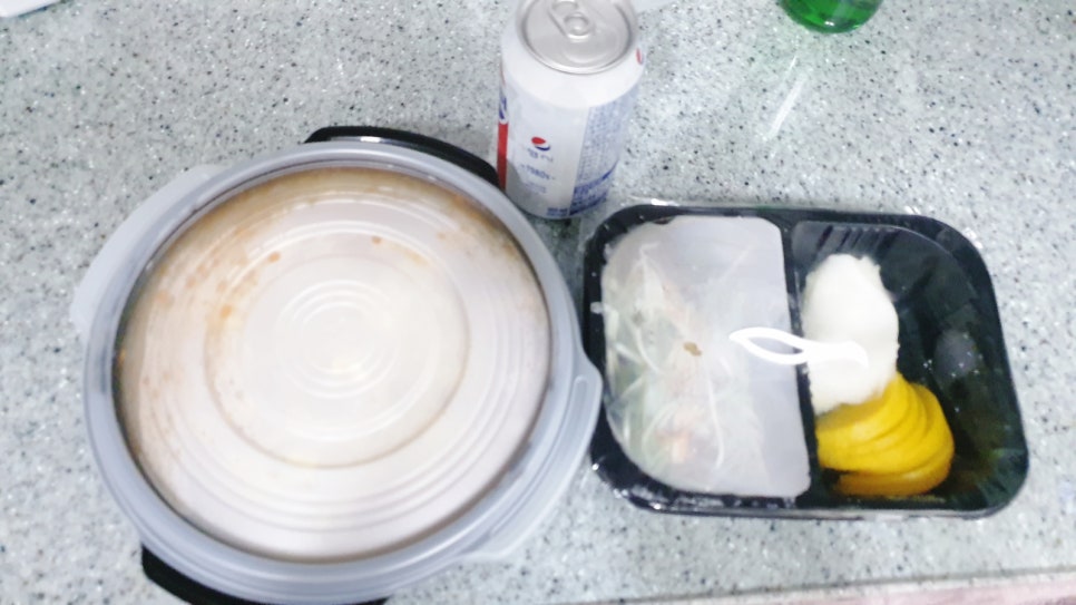 욕쟁이할매냉면 이미지
