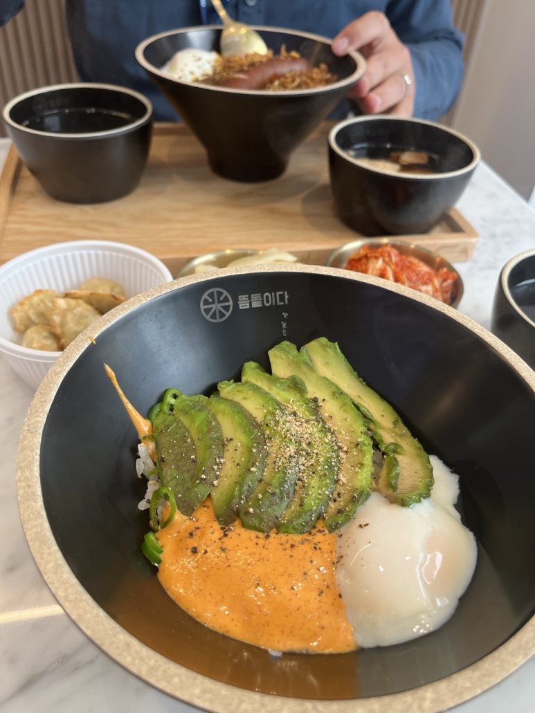 덮밥카노 이미지