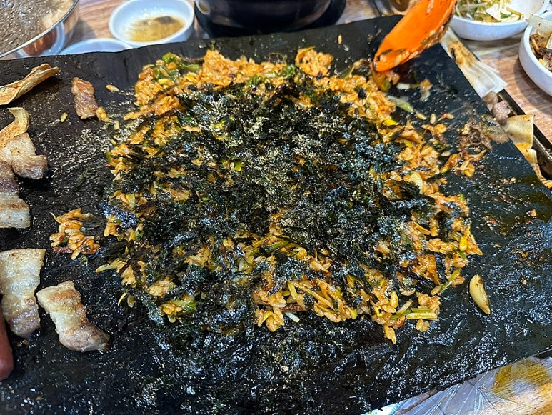 뚱이네돌구이 이미지