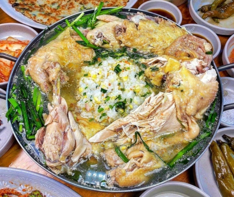 산속에토종닭 이미지