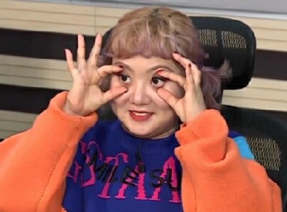룩앳더패스트 이미지