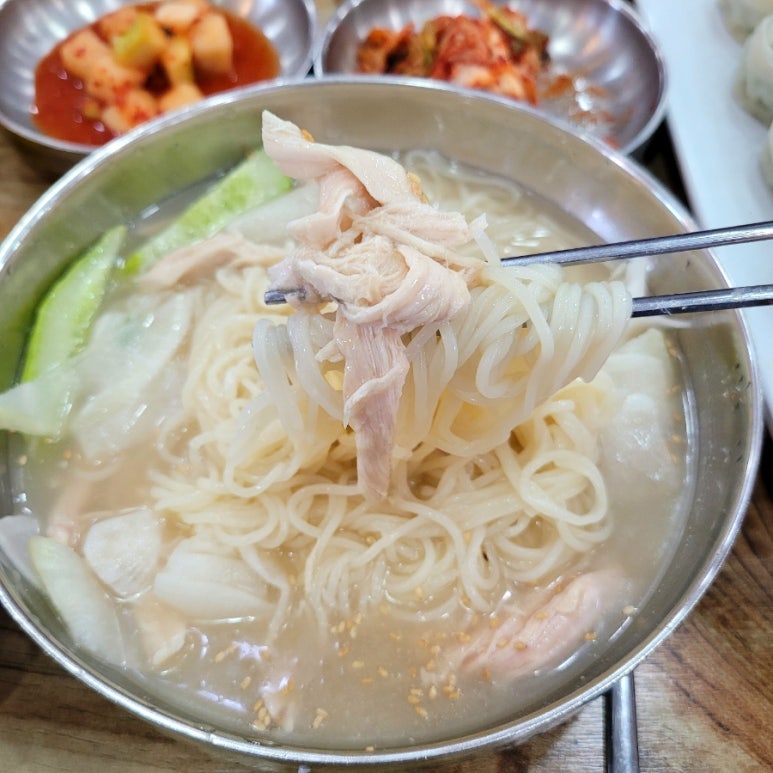 청담국수 이미지