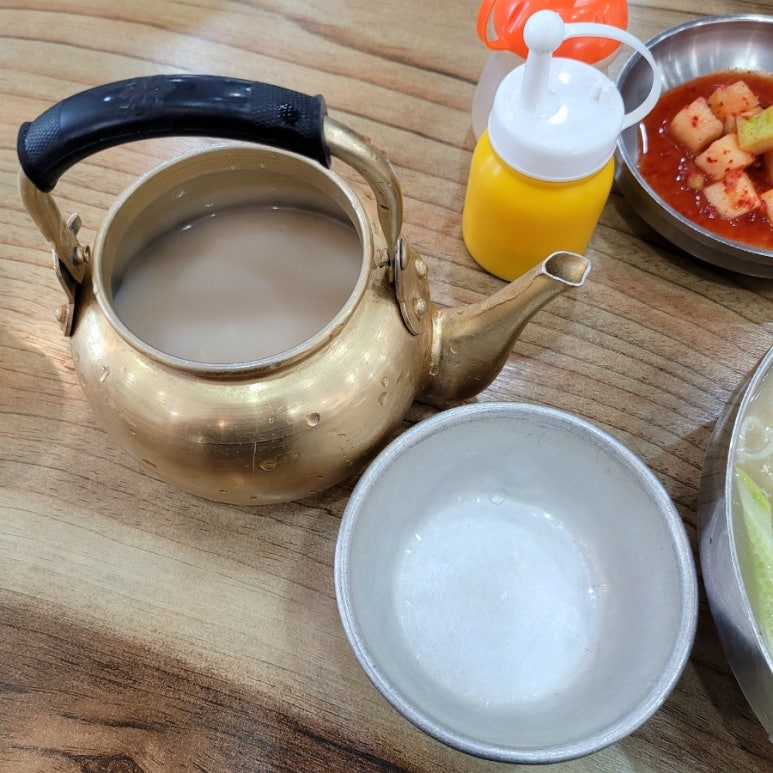 청담국수 이미지