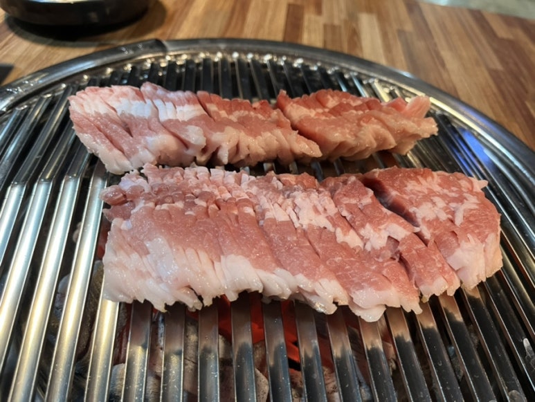 겨비겨비 신대점 이미지