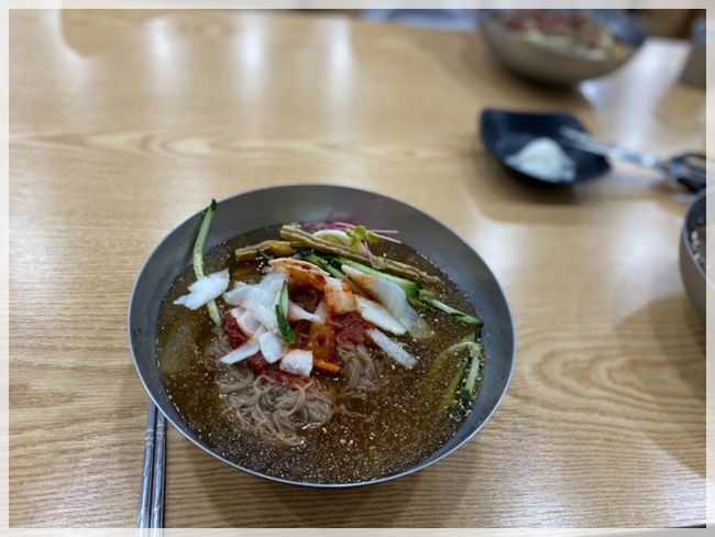 진주육전밀면 이미지