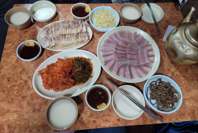 홍탁마을 이미지