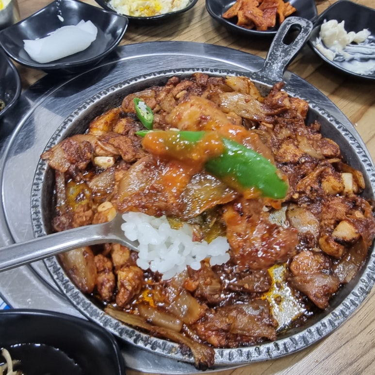 촌돼지집 이미지