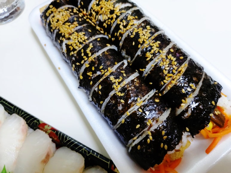 김밥이랑찌개랑 이미지