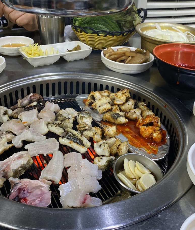 힘센숯불장어구이 이미지