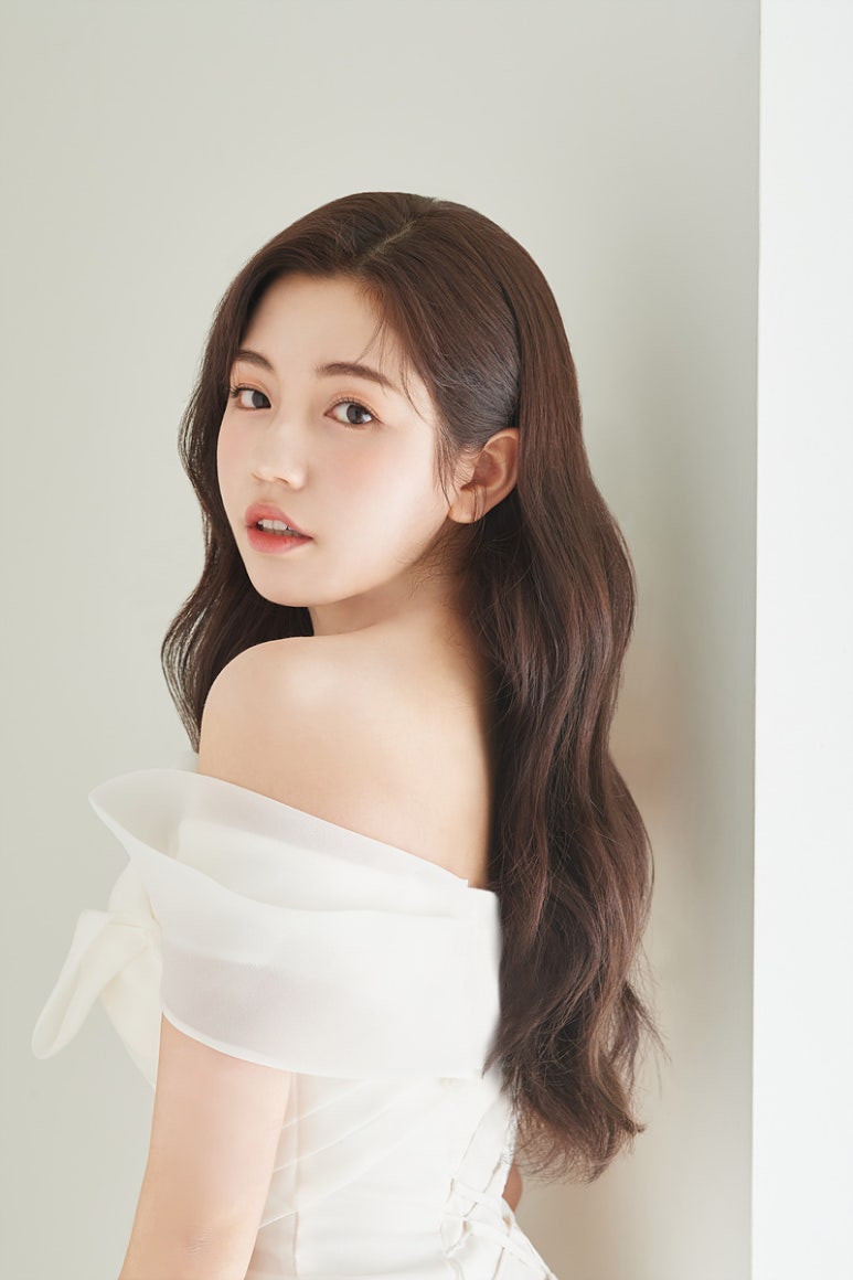 러비헤어메이크업 이미지