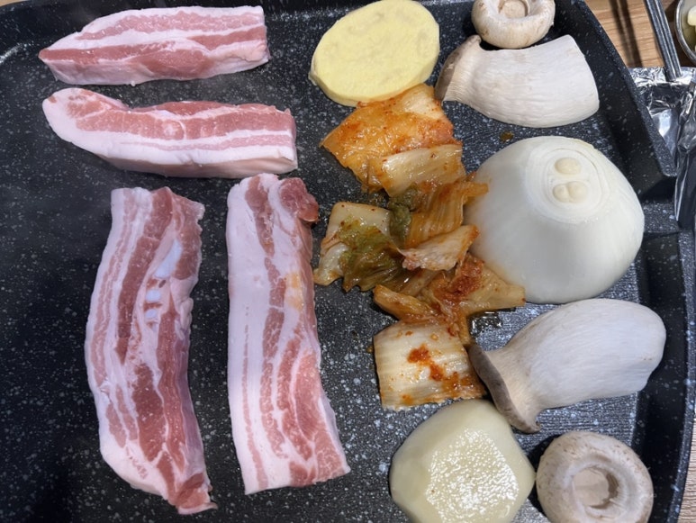 청춘삼겹 이미지