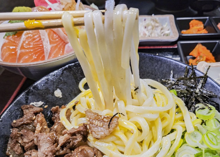 리덮밥 이미지