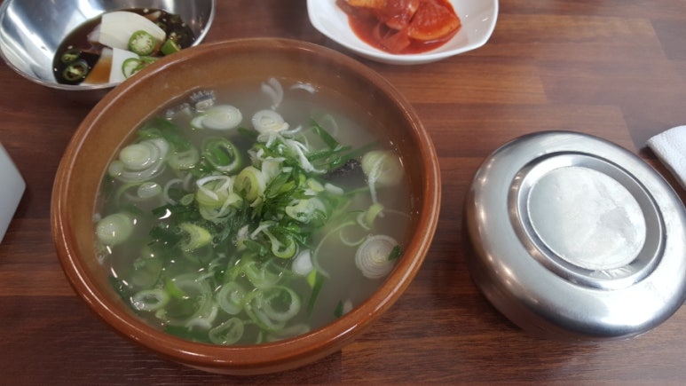 명족발진칼국수 이미지