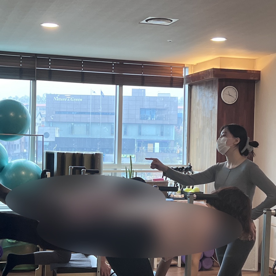 유고스튜디오 이미지