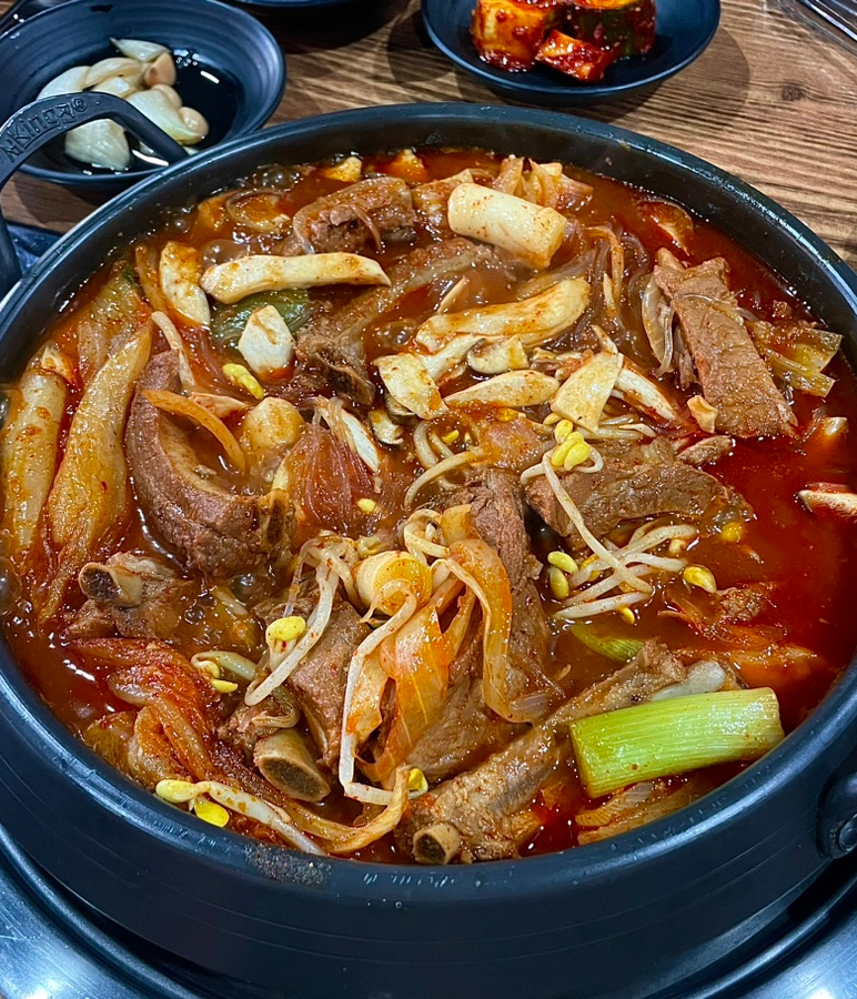 뼈대있는매운갈비찜 이미지