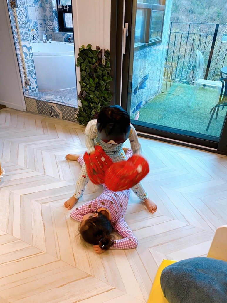 오떼떼블루 이미지