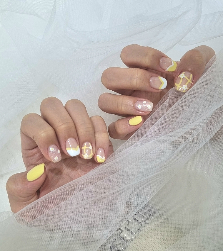 네일하고노랑 이미지