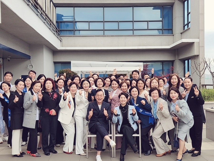 로얄패밀리 이미지