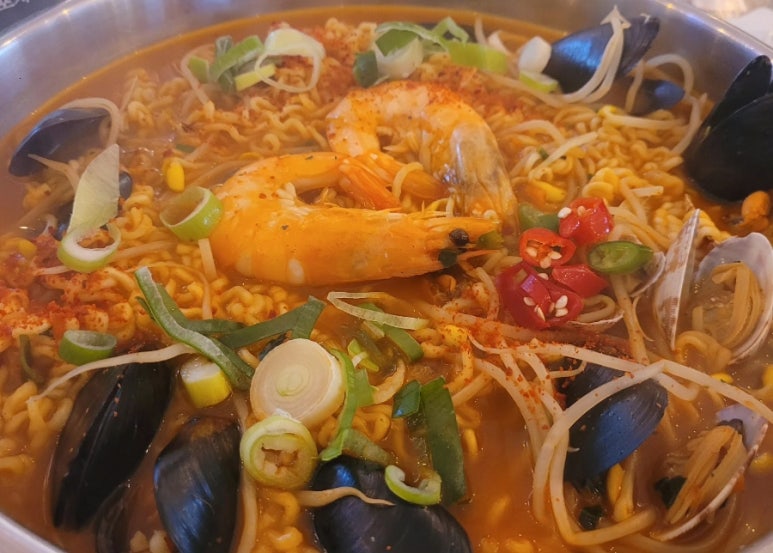 돼지보쓰 이미지