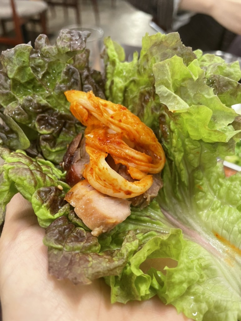 욱이족발 이미지
