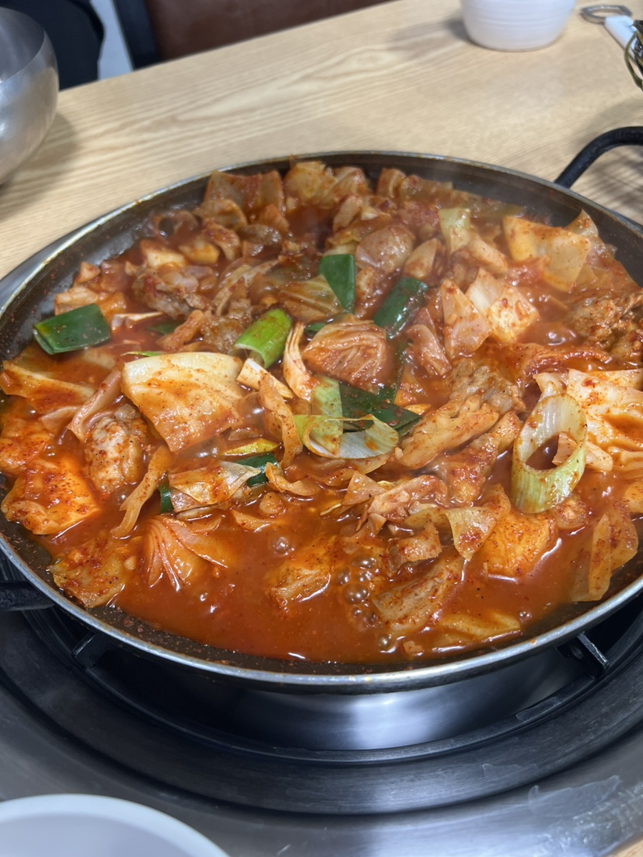 다운목살구이식당 이미지