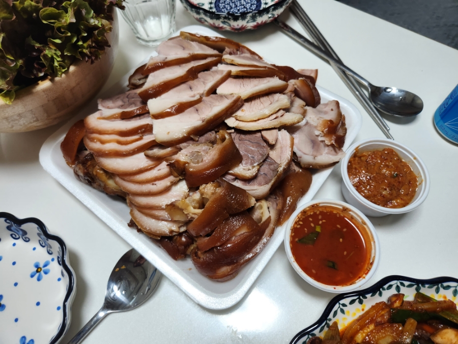 병천순대 왕족발 이미지