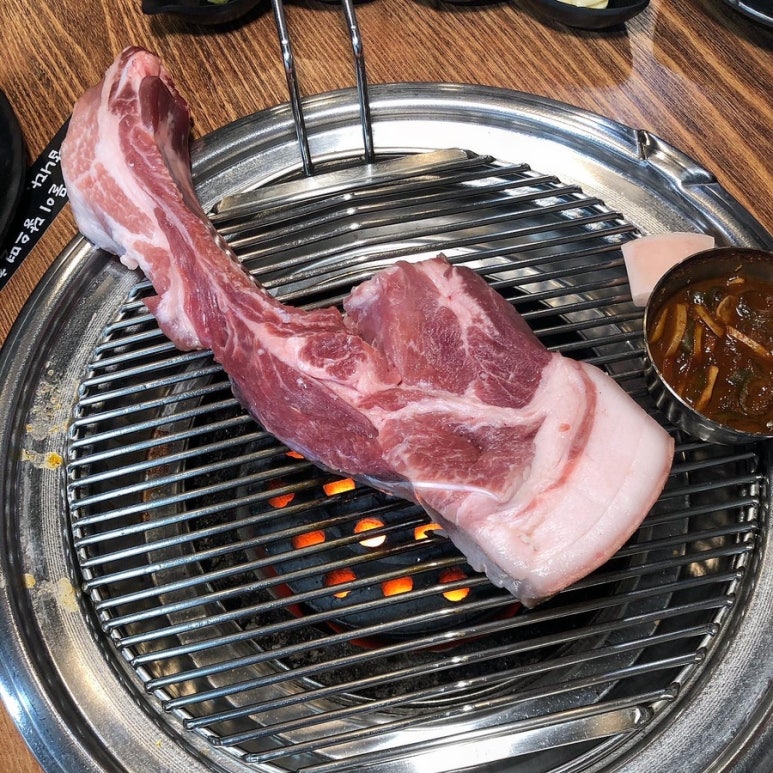 돼지곳간 이미지