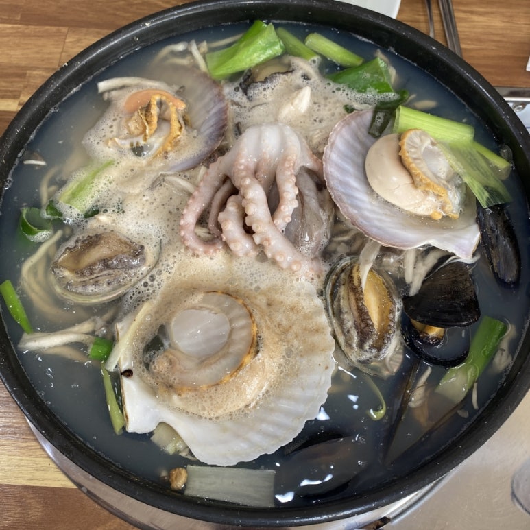 석이네해물칼국수 이미지