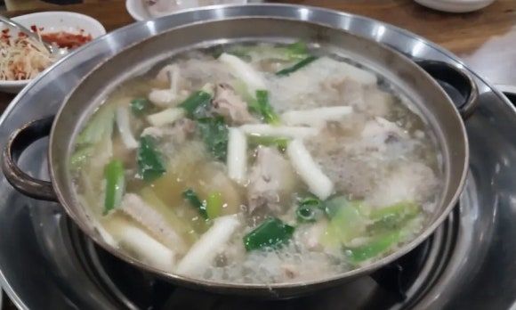 샘골닭한마리칼국수 이미지
