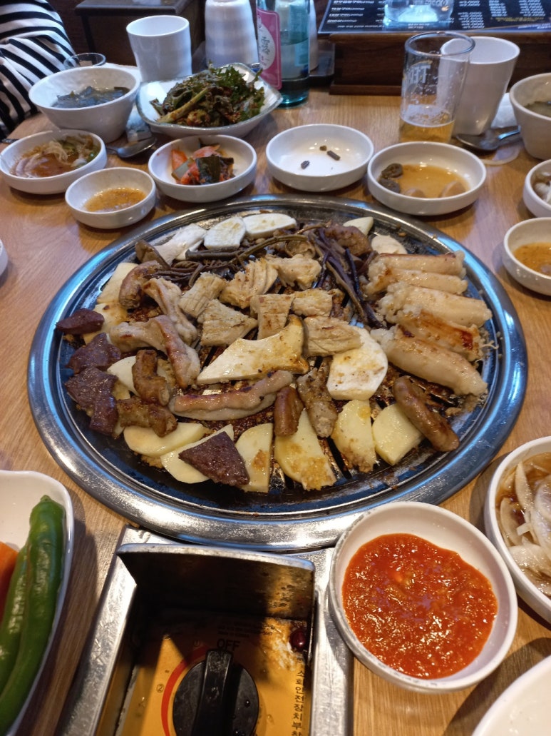 자갈치양곱창 이미지