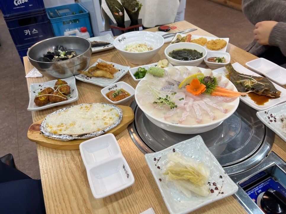 어촌놈횟집 이미지