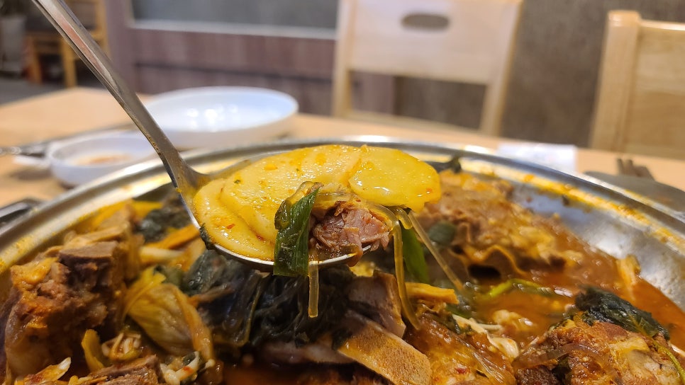 맛나감자탕 정관점 이미지