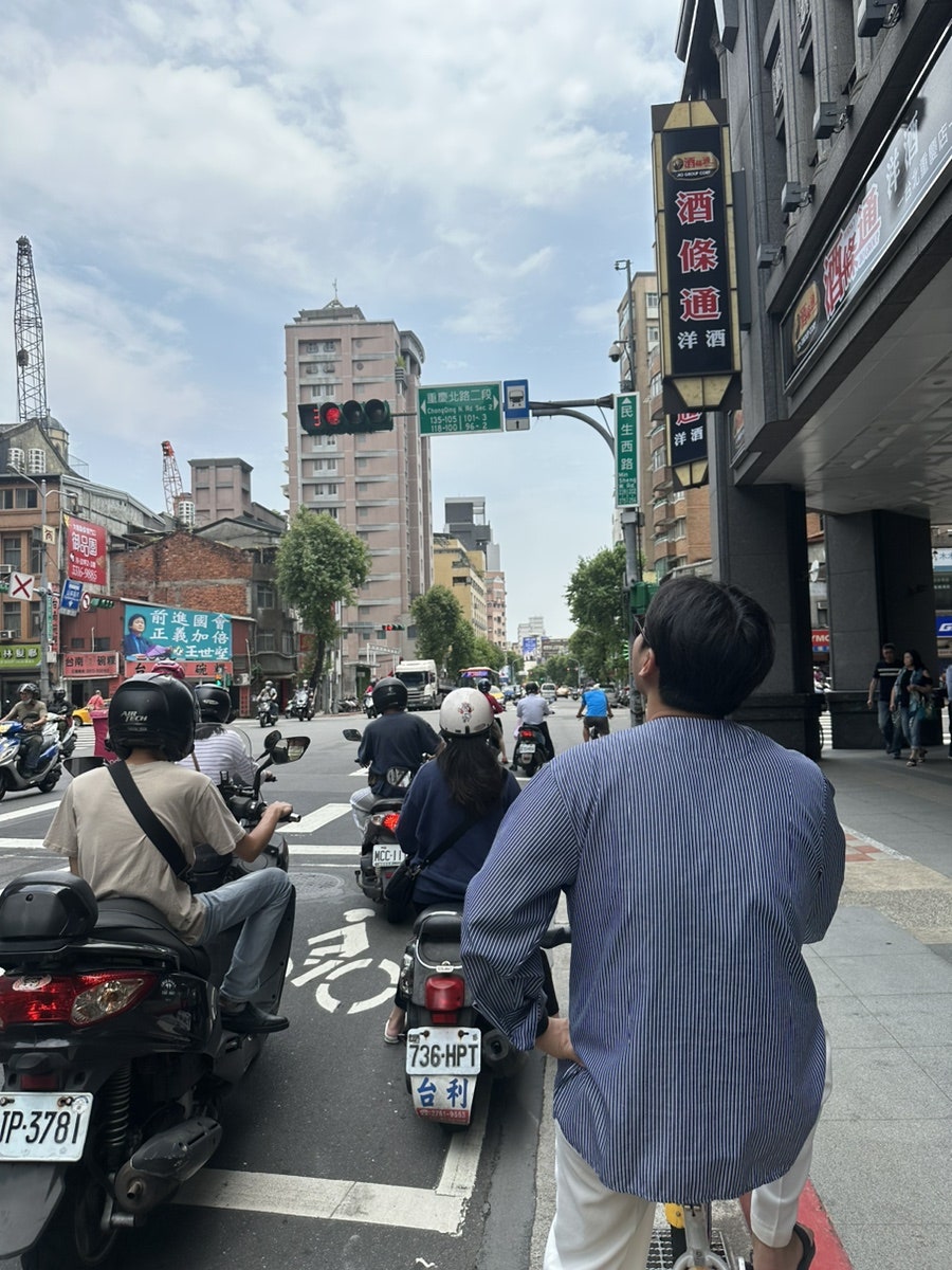 강변바이크 이미지
