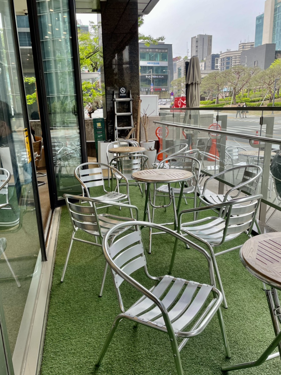 유로스커피로스터스센터필드점 이미지