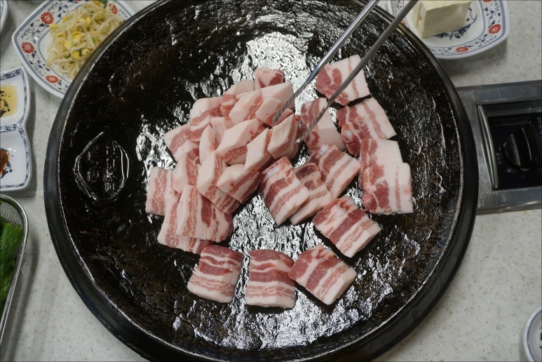 진짜무쇠삼겹공주점 이미지