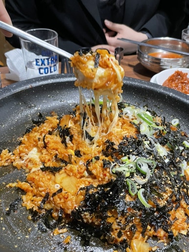 세자매고기테이블 이미지