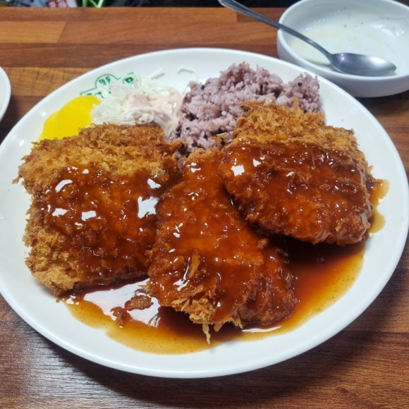 명동왕돈까스&냉면 이미지