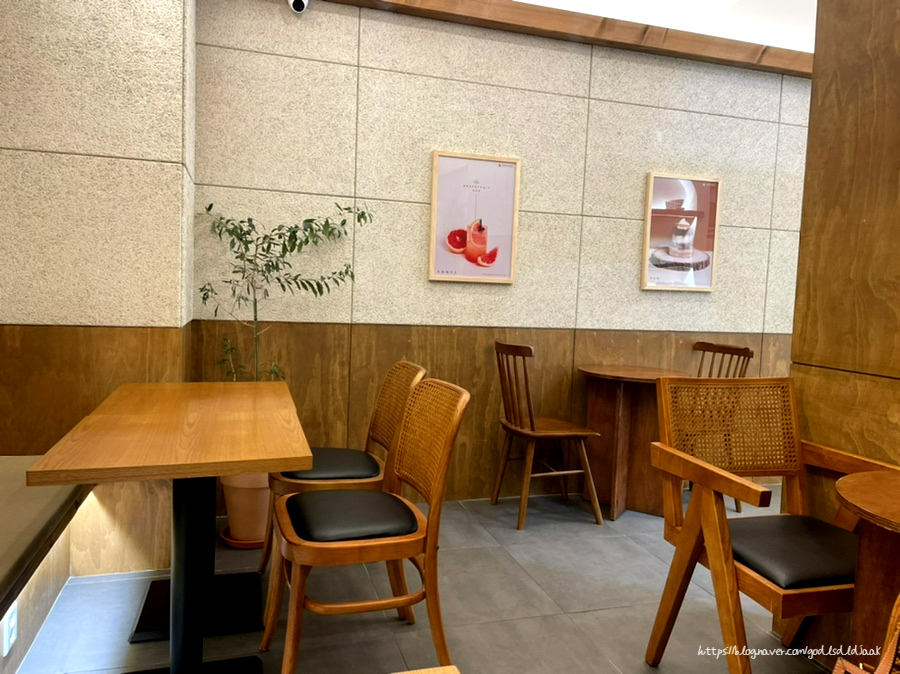 텐퍼센트커피 일산동구청점 이미지