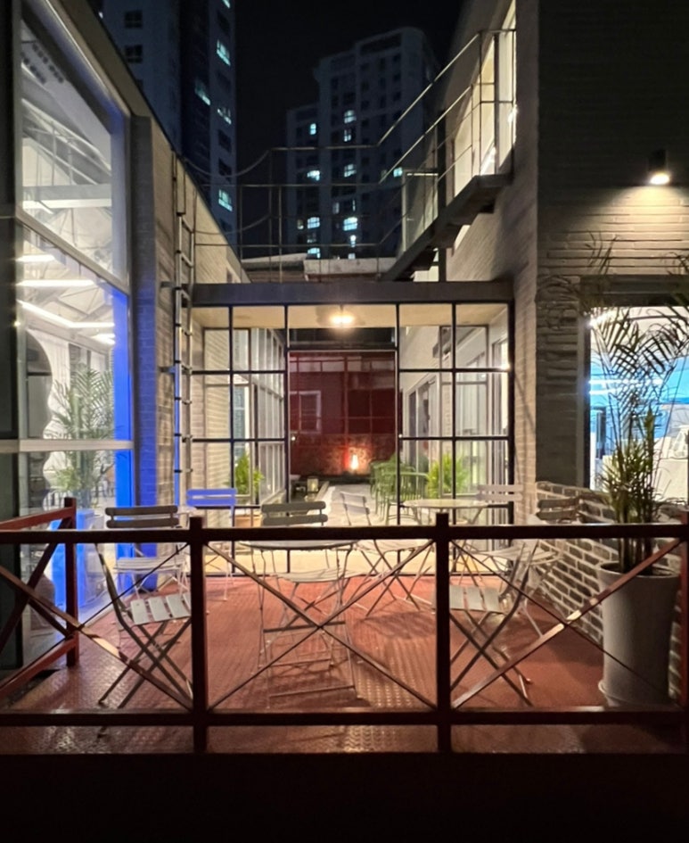 백스트리트 커피(BACKSTREET COFFEE) 이미지