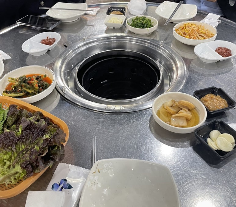 꿀먹은돼지 이미지