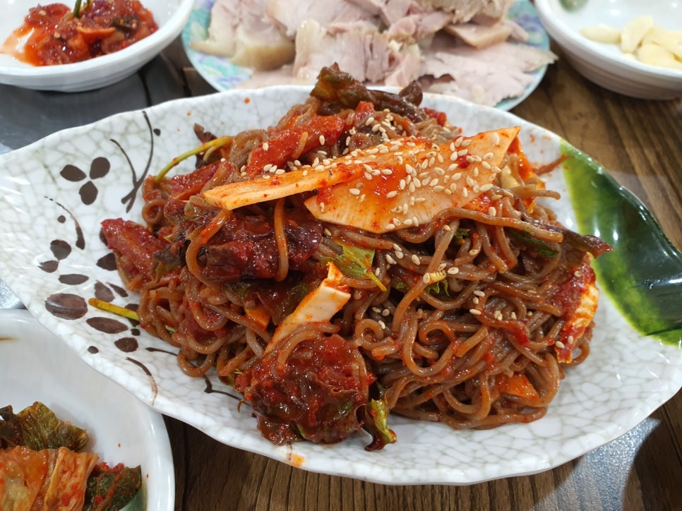 숲속의 컨벤션 이미지
