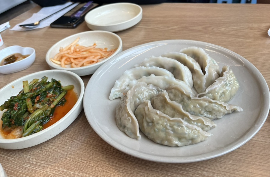 산아래메밀집 이미지